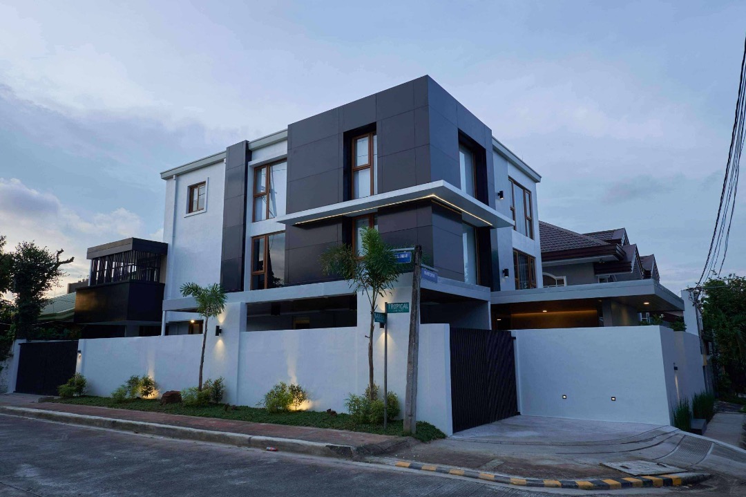 (Category: ) located in . Submitted by habitto (Listing ID 1441052519, Image 1). Description: .