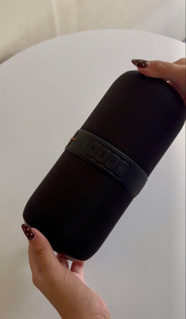 Modofo wireless rgb speaker (Category: Soundbars, Speakers & Amplifiers) located in Tarlac. Submitted by mileeeesss (Listing ID 1441068025, Image 2). Description: ❗️payment first policy ❗️ Modofo wireless rgb speaker Selling for: 700 og price: 1,098 Why selling cheaper? • Super dami kong tambak, need na ma-dispose (affiliate si seller) • Video available — ginawan ko lang rin ng video para mapromote Payment & Delivery: • MOP: GCash • Meet-up: Tere