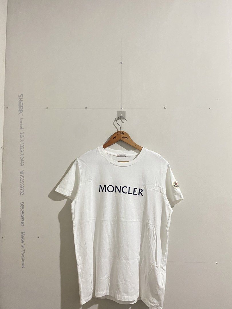 Moncler White T-Shirt with Logo (Category: Tshirts & Polo Shirts ) located in Dagupan City. Submitted by thriftmeupp____ (Listing ID 1440962959, Image 1). Description: moncler embossed 20 x 27 good as new orig no flaws.