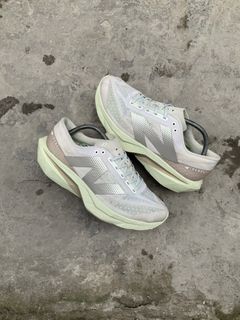 (Category: ) located in . Submitted by thriftkicks3 (Listing ID 1440980894, Image 1). Description: .