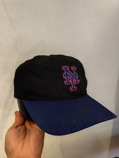 (Category: ) located in . Submitted by bsb.streetluxvintage.clothing (Listing ID 1440978095, Image 1). Description: .