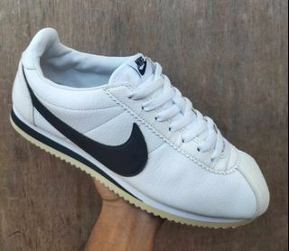 (Category: ) located in . Submitted by randoruthrifts (Listing ID 1441061861, Image 1). Description: .