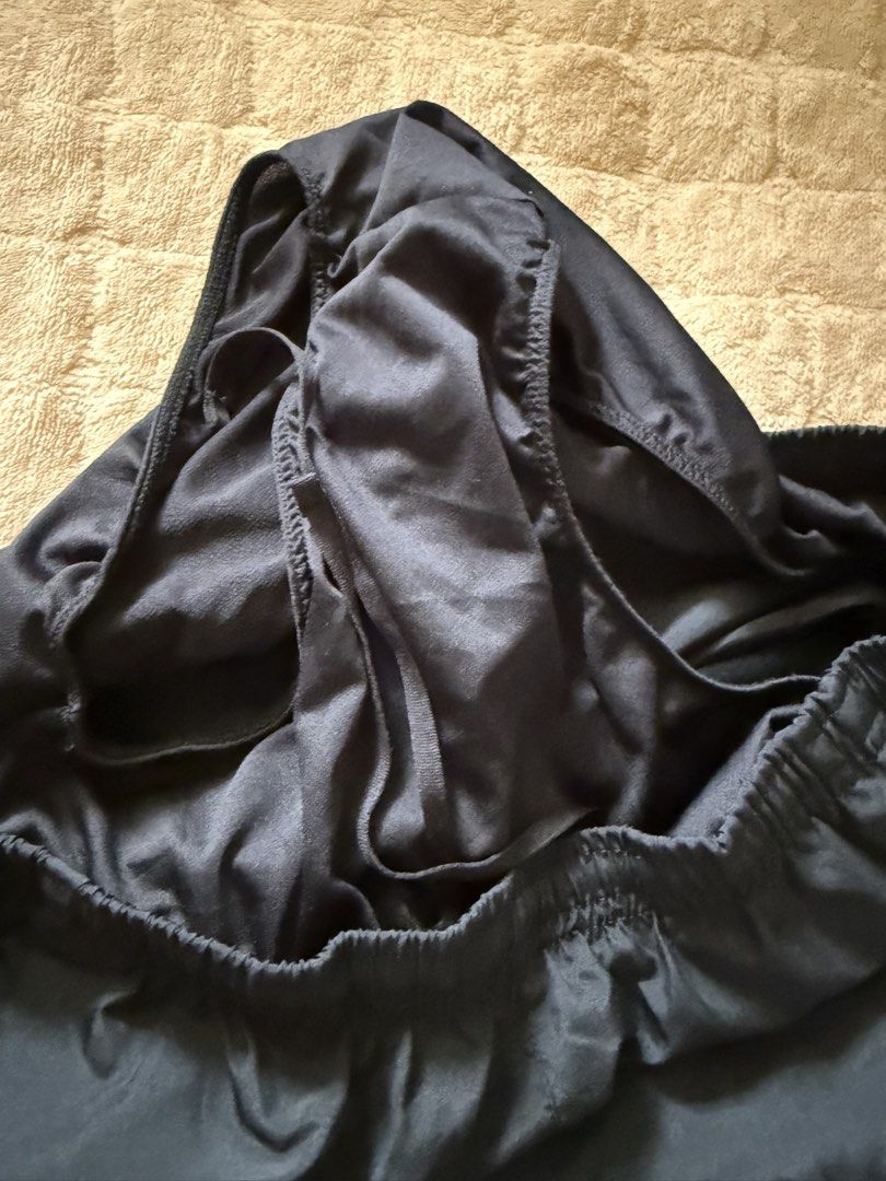 Nike Men's Running Shorts Size M Black (Category: Shorts) located in Santa Cruz. Submitted by rexhalili24 (Listing ID 1440994657, Image 2). Description: - Nike Running Shorts - Color: Black - Size: Medium (M) - Features: Elastic waistband with drawstring, built-in briefs - Material: Lightweight - Ideal for: Workouts, running, casual wear Used once Dimes Laid Flat Waist 13.5” Length 17” Leg Opening 11” Loc: Santa Cruz, Laguna +100 SF.