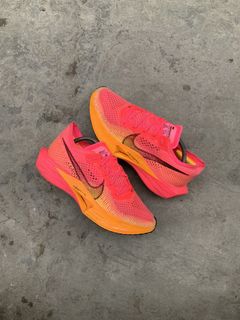 (Category: ) located in . Submitted by thriftkicks3 (Listing ID 1440982531, Image 1). Description: .