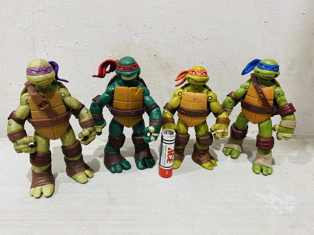 Ninja Turtles Set of 4 (Category: Action & Battle Toys) located in Taytay. Submitted by hiddendungeon (Listing ID 1441117915, Image 1). Description: 1200 as set.