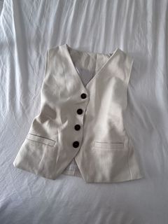 (Category: ) located in . Submitted by shopppthrift (Listing ID 1440955910, Image 1). Description: .