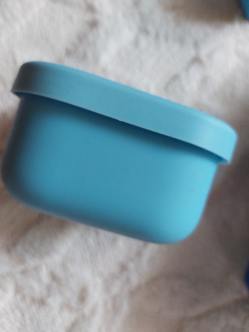 Omie blue container (Category: Food Organization & Storage) located in Manila. Submitted by isflamingo28 (Listing ID 1440955317, Image 2). Description: - Blue Omie container - Perfect for snacks or small items - Easy to clean and store - Great for on-the-go use.