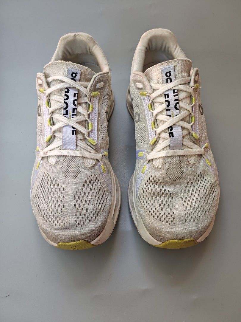 ON CLOUD ECLIPSE (Category: Sneakers) located in Legazpi City. Submitted by mr.solelution (Listing ID 1441095522, Image 3). Description: • ON CLOUD ECLIPSE ( MEN ) • SIZE: 11us / 45euro / 29cm • EXCELLENT CONDITION • FIXED SOCKLINE, MINOR HEELDRAG LOCATION: LEGAZPI ALBAY BICOL 📍 PLUS SHIPPING FEE 💵.