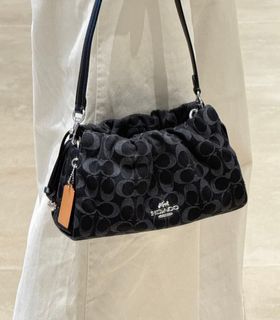 (Category: ) located in . Submitted by janelovebagswatchesshoesph (Listing ID 1440995797, Image 1). Description: .