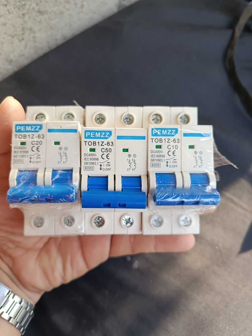 PEMZZ TOB1Z-63 Circuit Breakers (C10, C20, C50) (Category: Electrical, Adaptors & Sockets) located in Rizal. Submitted by richraven539699 (Listing ID 1441044915, Image 1). Description: 250 nalang po bawat isa DC 50 DC 10 DC 20 bagay sa solar diy small setup niyo Antipolo po location ko Pickup or Lalamoves Sagot niyo po SF.