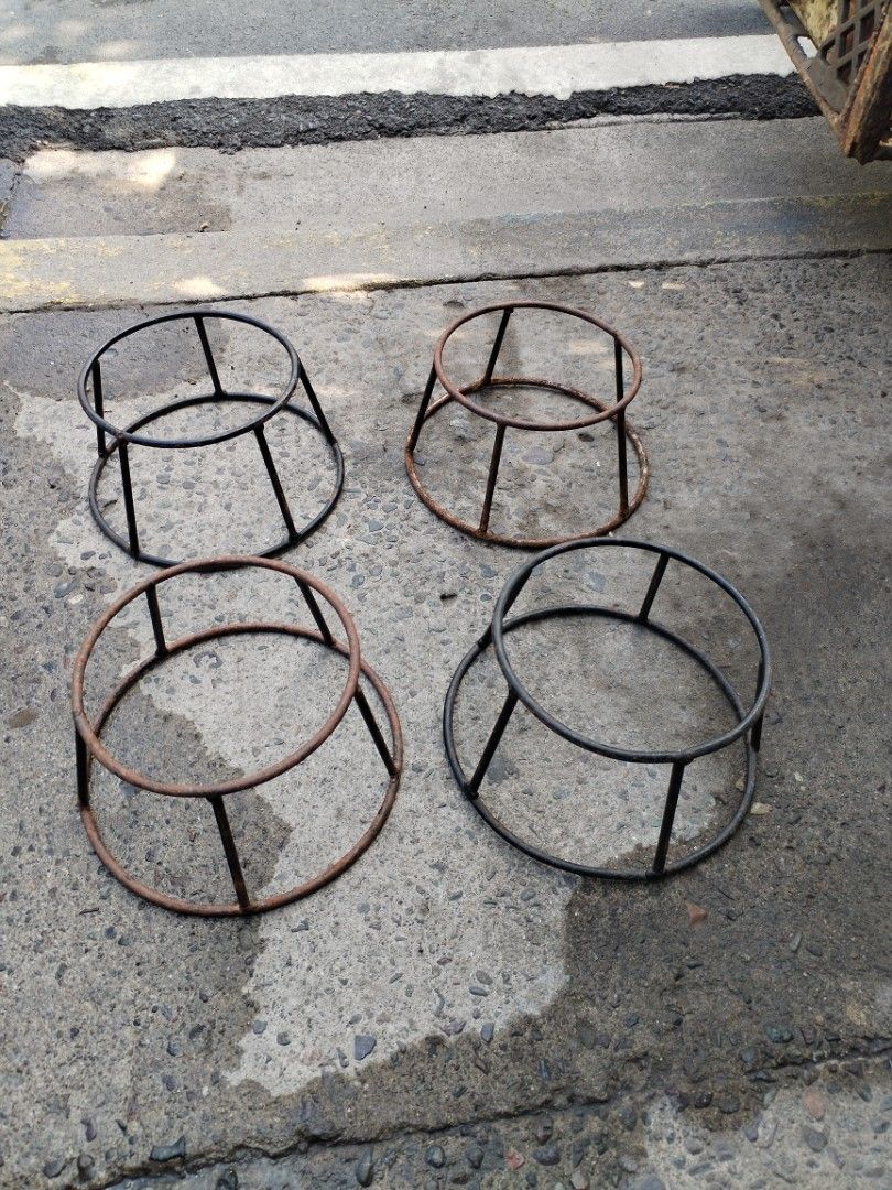 plant stand 4 pcs 1k only (Category: Pots & Planters) located in Mandaluyong City. Submitted by katkat888kit (Listing ID 1441089536, Image 1). Description: 4 pcs plant stand 1 k only.