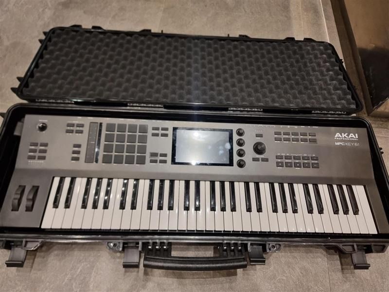 Raptor Case Extreme Long 104x (Category: Other Audio Equipment) located in Caloocan City. Submitted by elz_07 (Listing ID 1440964153, Image 1). Description: - AKAI Professional MPC Key 37 MIDI Keyboard Controller - Versatile for music production - Built-in screen for easy navigation - Ample pads and keys for creative control - Comes with a protective hard case - Ideal for producers and musicians.