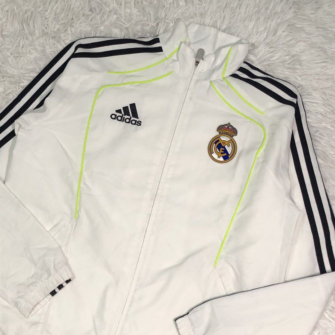Real madrid football (Category: Activewear) located in Baguio. Submitted by sellingtonshop (Listing ID 1440993546, Image 2). Description: k45. 2010-2011 Real Madrid training jacket by adidahz Size: youth L fits S Dimes: 24.5 x 21 Condition: excellent Issue: none Mine: 880 Steal: 980 Grab: 1180 Unli Grab: +100 or more from the highest bid (example: unli grab 1280/ UG 1280) Bidding ends on June 1 at exactly 1:00 PM.