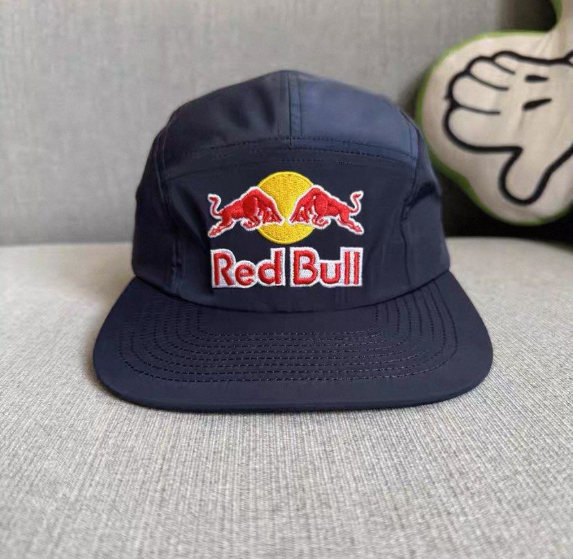 Red Bull 5panel Nylon Camp hat navy blue (Category: Caps & Hats) located in Pasig City. Submitted by paymelikelandlord (Listing ID 1441057659, Image 1). Description: Red Bull 5panel Nylon Camp hat navy blue Unstructured nylon running hat Brand new Dm to purchase 📥.