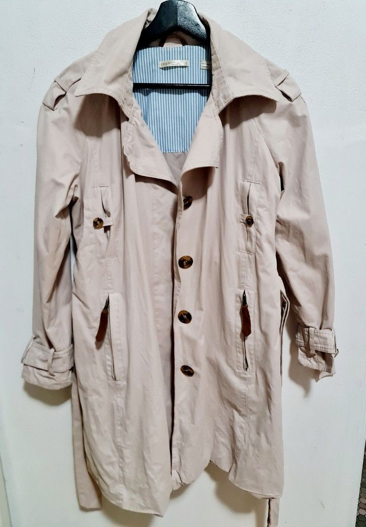 Regatta Beige Trench Coat(Petite 14) (Category: Women's Clothes) located in Sydney. Submitted by desirably (Listing ID 1441078315, Image 1). Description: Regatta Beige Trench Coat with Belt(Petite 14) for $45. Worn very lightly&in excellent condition. Super chic&versatile - perfect to wear all year round! Pick up from Marrickville. Pls feel free to check out my other listings..