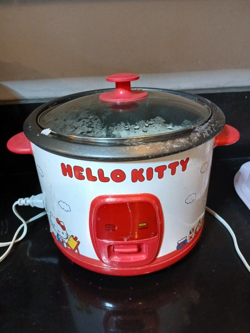 Rice cooker hello kitty (Category: Cookware & Accessories) located in Manila. Submitted by jacquelinelimcheng1982.jc (Listing ID 1441055969, Image 1). Description: functioning .