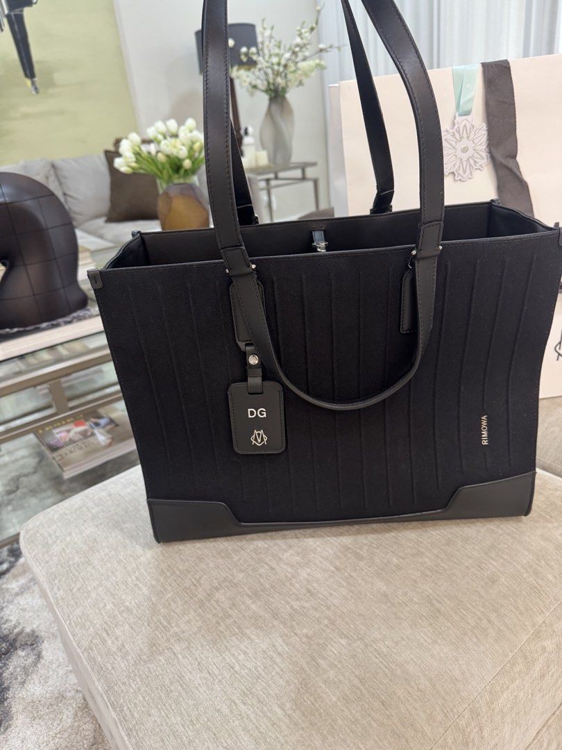 Rimowa never still tote bag (Category: Tote Bags) located in Makati City. Submitted by kirstenmuriel (Listing ID 1441016565, Image 3). Description: Gift of my husband Christmas Used twice only Selling because not using Pick up makati .