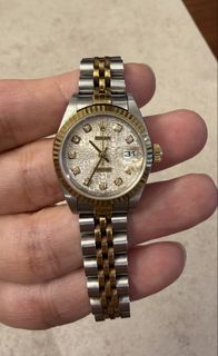 (Category: ) located in . Submitted by investment_grade_watches (Listing ID 1440922718, Image 1). Description: .