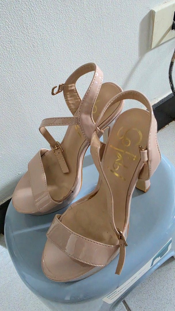 Sofab Nude Patent Platform Block Heels Sandals (Category: Heels) located in Manila. Submitted by knasun15 (Listing ID 1440964568, Image 3). Description: - Nude patent heel sandals by Safab size 3 / 35 - 5.5" heels - Secure ankle strap with buckle closure - Stable and stylish chunky block heel - Comfortable platform sole - Versatile for dressing up any outfit - Used only once for a half day event - RFS: not the right fit. Too big for me. R.