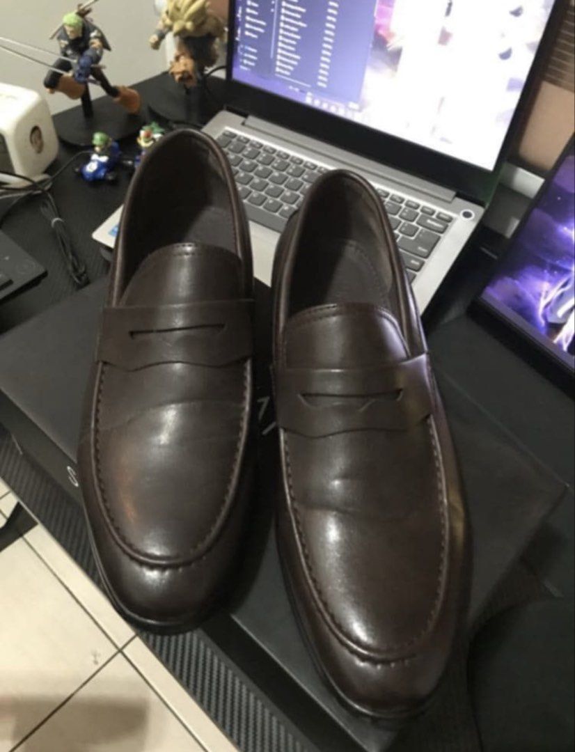Salvatore Mann Shoes - Demar (Category: Dress Shoes) located in Rizal. Submitted by mochimmymolala (Listing ID 1440953138, Image 2). Description: Salvatore Mann Shoes Used only ONCE sa wedding Demar Size: US 10 / EU 43 / UK 9 Color: Brown.