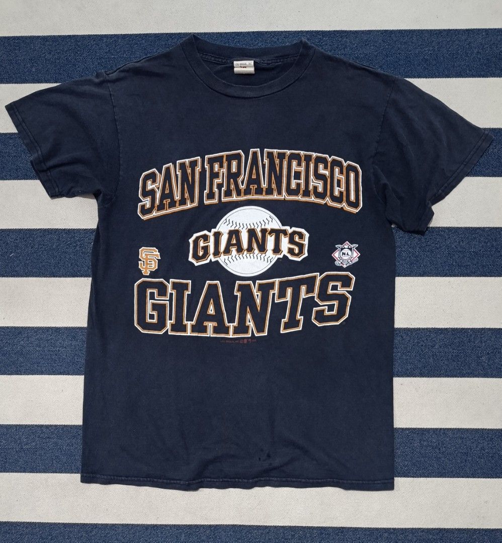 SF GIANTS ©1999 by LOU BROCK (Category: Tshirts & Polo Shirts ) located in General Santos City (Dadiangas). Submitted by k.vin__stuff (Listing ID 1441001531, Image 1). Description: VINTAGE SF GIANTS SHIRT dated: 1999 by lou brock width:20.5"| length:29" perfect fade no major issue/fade only.