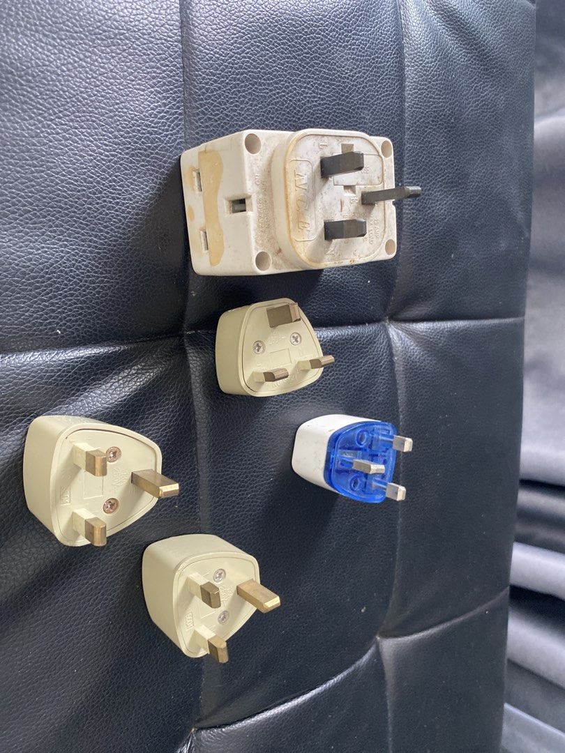 Singapore Plug Adapters Set469159270155571200