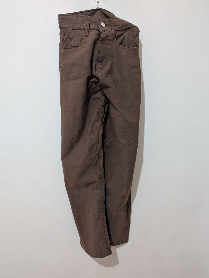 Small Brown Jeans (Category: Jeans) located in Batangas. Submitted by psmingming (Listing ID 1441114586, Image 1). Description: Extra Extra Small, pang skinny legend talaga.