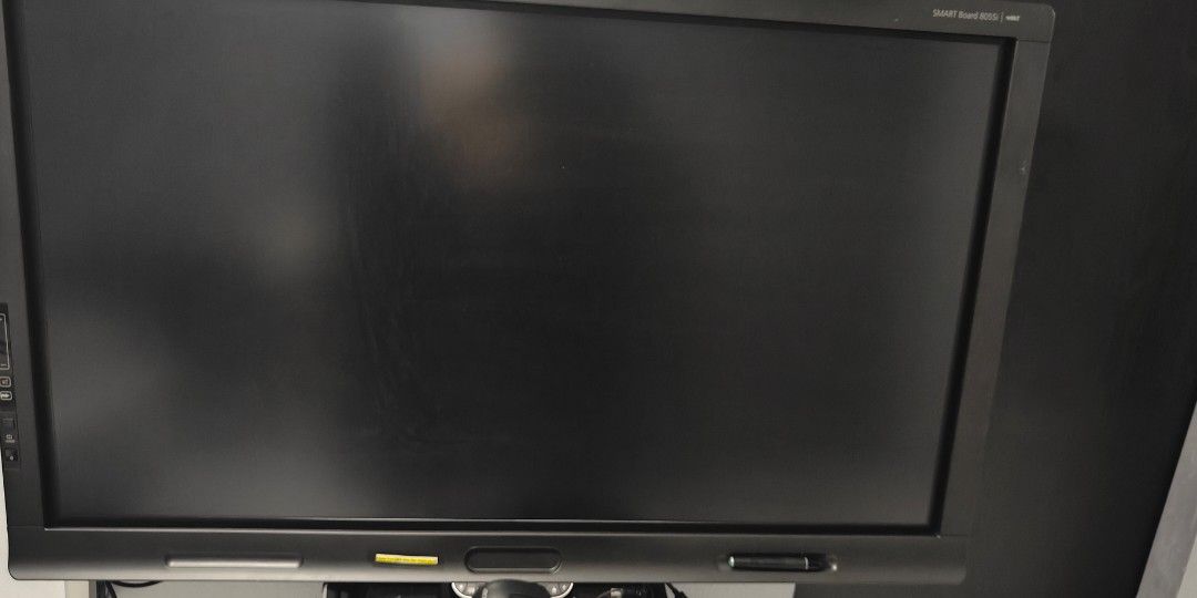 SMART WHITE BOARD 8805i series469162887500933120