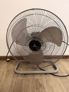 (Category: ) located in . Submitted by mrchenxi (Listing ID 1441023294, Image 1). Description: .