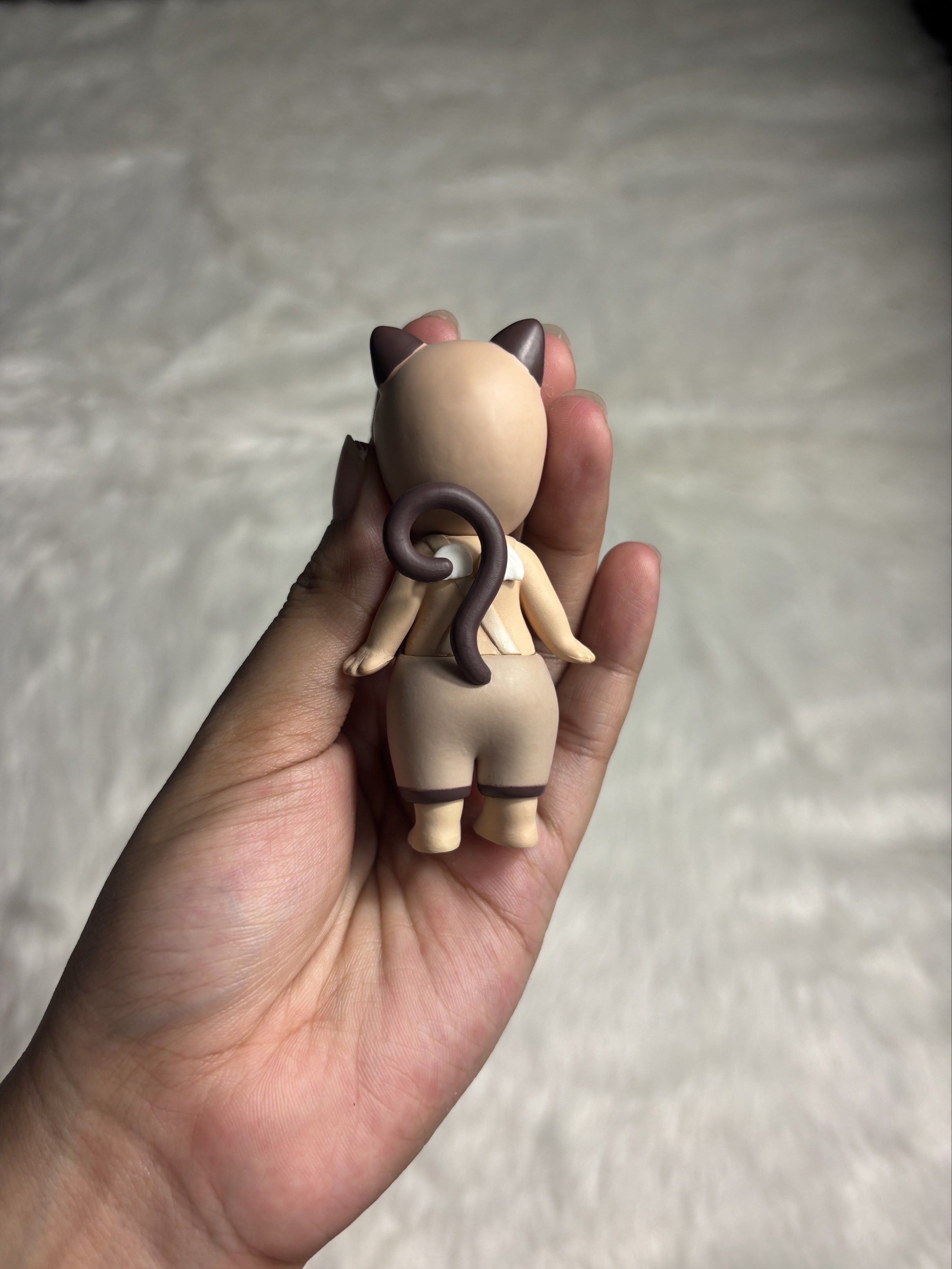Sonny Angel Cat Series - Siamese (Category: Designer & Blind Box Toys) located in Mandaluyong City. Submitted by allyph (Listing ID 1441130206, Image 2). Description: Duplicates of sonny angels that look like originals. - Perfect for collectors - With skirts - With box and foil Message me for more information Payment Methods: GCASH Delivery Methods: - J&T - Lalamove - Can do meetups if malapit lang .
