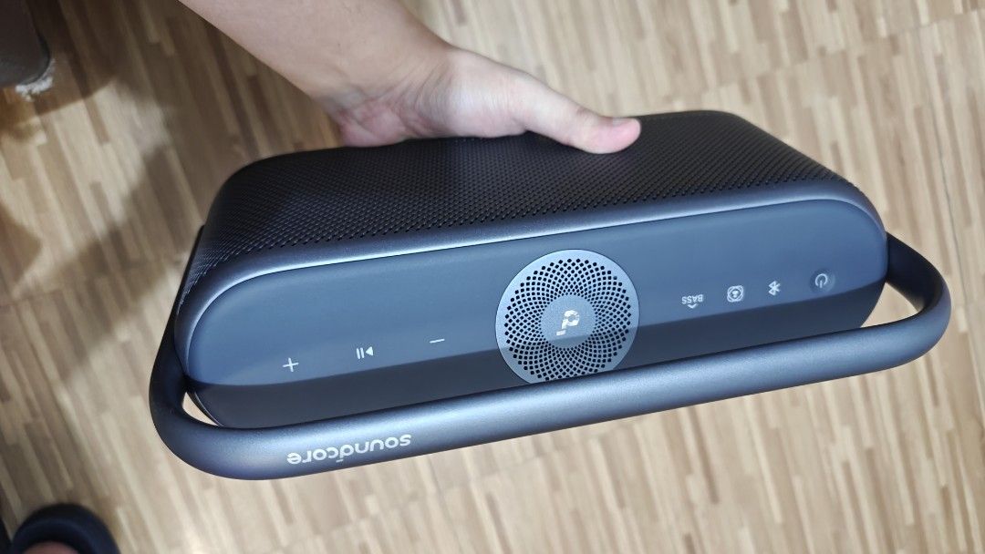 Soundcore Motion x600 (Category: Soundbars, Speakers & Amplifiers) located in Manila. Submitted by skye1020 (Listing ID 1441061919, Image 3). Description: Soundcore Motion x600 Complete, no issue, bagong bago. Tinest lang na i-pair sa isa ko pang unit. Di pa updated firmware. Makinis, test/check all you want. Price 8300 Pick up only at Paco Arena, Paco Manila .