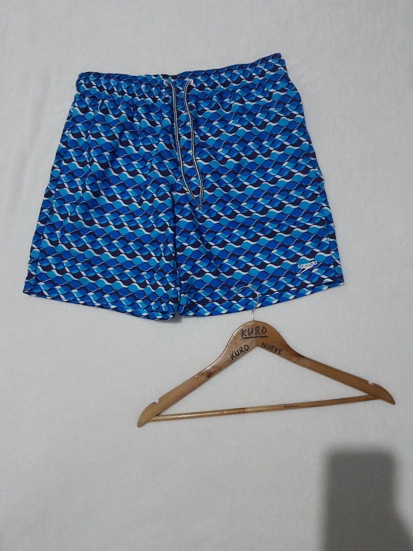 Speedo Blue Geometric Pattern Swim Trunks L/G (Category: Swim Trunks & Board Shorts) located in Lucena. Submitted by kuronueve0909 (Listing ID 1441066044, Image 2). Description: Speedo Size: large Waistline: 32-36 Length: 18.5 Price: ₱750 No issue ✅️ Ready to wear ✅️ Dm 📩 .