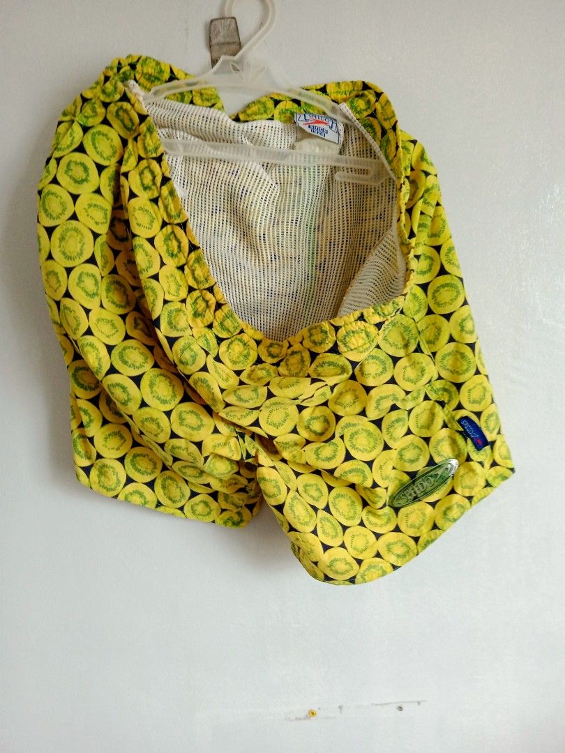 Speedo Yellow Kiwi Print Swim Trunks (Category: Swim Trunks & Board Shorts) located in Bacoor. Submitted by luxe1820 (Listing ID 1441001353, Image 1). Description: - Yellow Speedo swim trunks - Fun kiwi print - Built-in mesh lining - Elastic waistband - Ideal for beach or pool - Get ready for summer!.