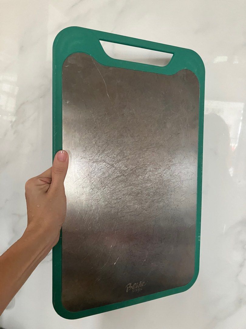 Stainless steel chopping board468973421981880320