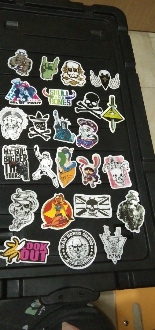 Sticker set for laptop motor (Category: Laptops & Notebooks) located in Quezon City. Submitted by eidorableshop (Listing ID 1441145981, Image 2). Description: .