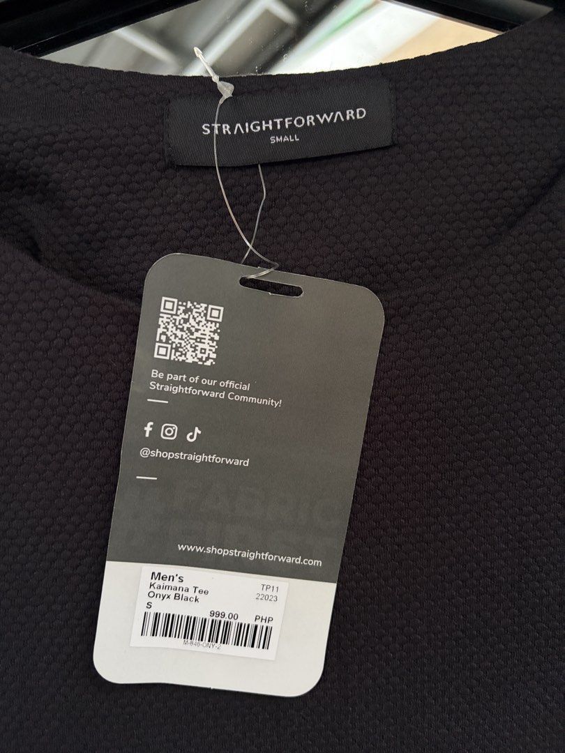 Straightforward Kaimana Onyx Black Size: S (Category: Tshirts & Polo Shirts ) located in Angeles City. Submitted by ryannn___ (Listing ID 1441048733, Image 2). Description: .