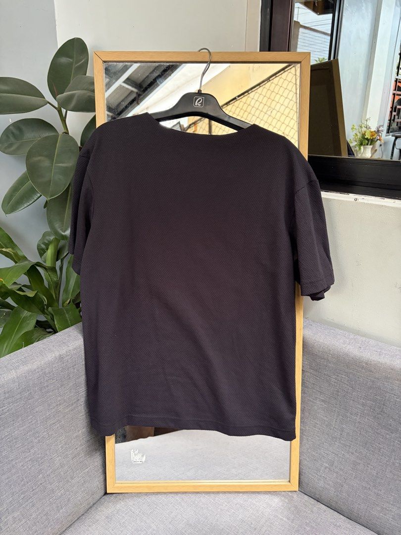 Straightforward Kaimana Onyx Black Size: S (Category: Tshirts & Polo Shirts ) located in Angeles City. Submitted by ryannn___ (Listing ID 1441048733, Image 3). Description: .