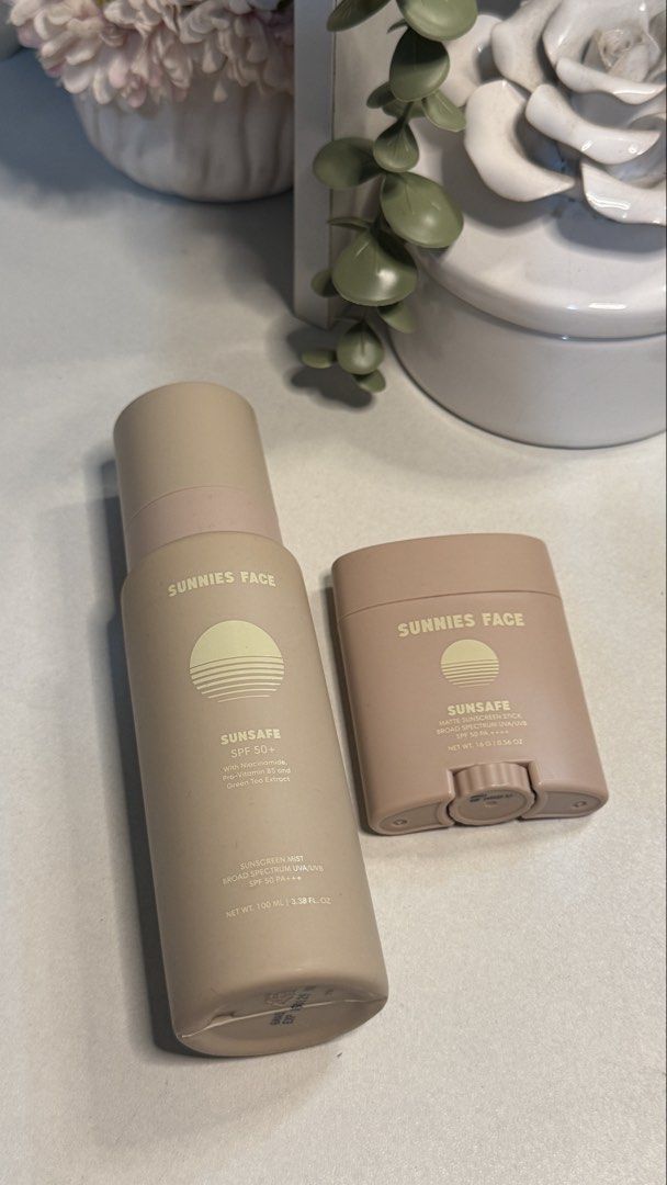 Sunnies Face Sunsafe SPF 50+ Mist & Stick (Category: Face Care) located in Las Pinas. Submitted by thestasher (Listing ID 1440960384, Image 1). Description: - Sunnies Face Sunsafe SPF 50+ Mist (100ml) - Sunnies Face Sunsafe SPF 50+ Stick (7.4g) - Offers broad spectrum UVA/UVB protection - Essential for protecting your future skin - Bundle includes both mist and stick for comprehensive sun care.