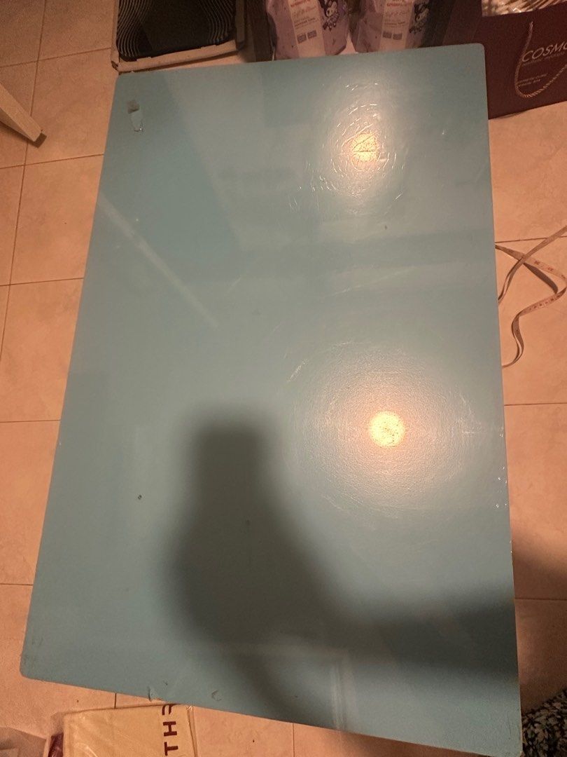Table (Category: Tables & Sets) located in Singapore. Submitted by sawyu31 (Listing ID 1441075277, Image 3). Description: Almost brand new 29x19 inches.