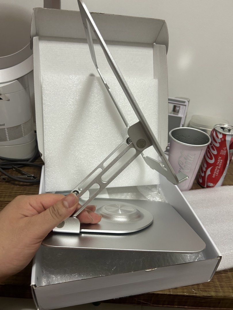 Tablet Rotating Stand469646746531942402
