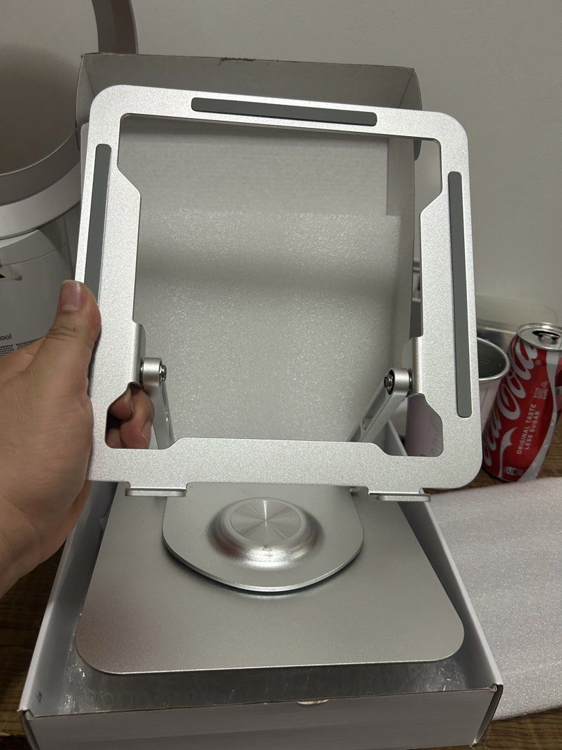 Tablet Rotating Stand469646746531942401