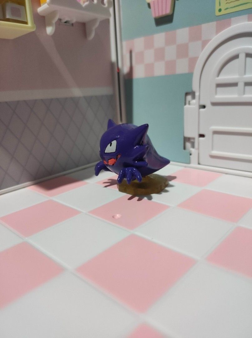 TOMY Pokemon Figure - Haunter (Category: Figurines & Statues) located in Taguig. Submitted by lilrootshop (Listing ID 1441132303, Image 2). Description: ***Crossposted*** Price: 3,500 AUTHENTIC (Repainted) Pass sa lowballers! First to pay basis. No COD. For item reservation, a down payment of 50% or 100 pesos (whichever is less) is required. Down payment is non-refundable. One month reservation only. Location: Taguig (near BGC) MOP: GCash / GoTym