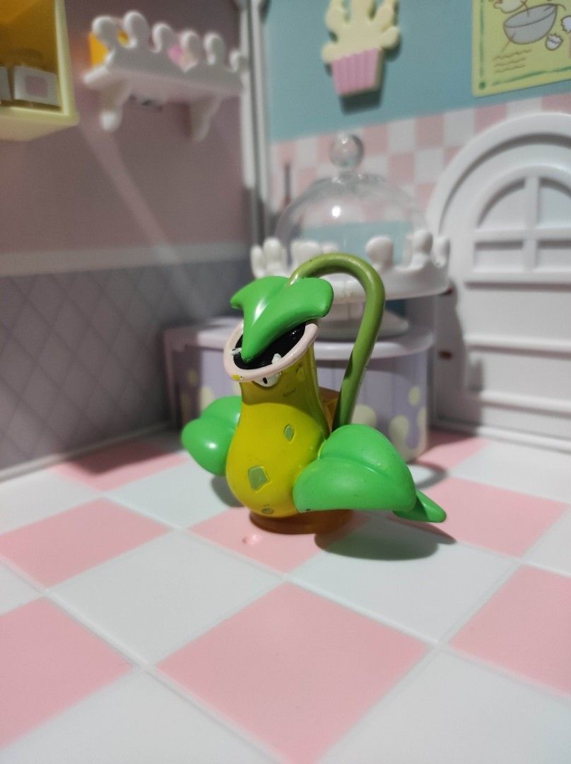 TOMY Pokemon Figure - Victreebel (Category: Figurines & Statues) located in Taguig. Submitted by lilrootshop (Listing ID 1441135333, Image 2). Description: ***Crossposted*** Price: 3,500 AUTHENTIC Pass sa lowballers! First to pay basis. No COD. For item reservation, a down payment of 50% or 100 pesos (whichever is less) is required. Down payment is non-refundable. One month reservation only. Location: Taguig (near BGC) MOP: GCash / GoTyme / CIMB.