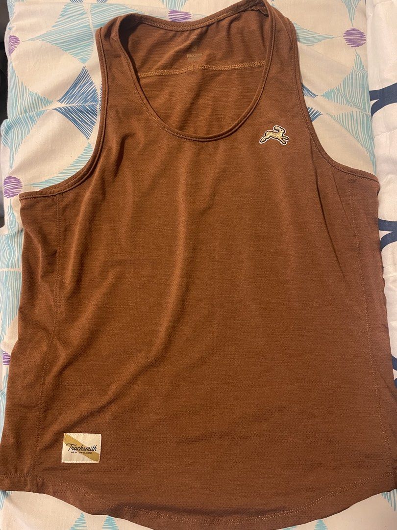 Tracksmith Running Session Tank Top (Category: Activewear) located in Calamba. Submitted by athlete_decluttering (Listing ID 1440956903, Image 2). Description: Fixed price Womens size S RFS: declutterring .