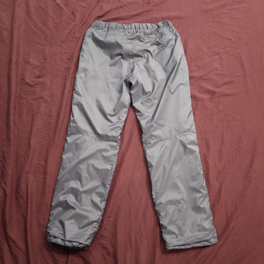 Uniqlo heat tech track pants (Category: Joggers) located in Bayombong. Submitted by easyflip_04 (Listing ID 1441054465, Image 2). Description: w 30-32 L-38 leg opening -8. 5.