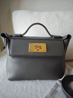 （分類：）位於 。 由 anemonehermes 提交（商品編號 1441103667，圖片 1）。簡介： 。