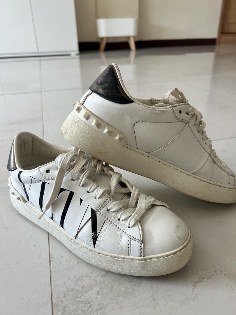 Valentino White Leather Rockstud Sneakers (Category: Sneakers) located in Cebu City. Submitted by carms123 (Listing ID 1440958943, Image 1). Description: - Authentic Valentino white leather sneakers - Black accent details - Iconic stud detailing along the sole - White laces - Size 36 - Shows minor signs of wear on heels and soles - Ideal for casual and everyday wear Bought maybe 6 years ago in Italy- have touched it in years .