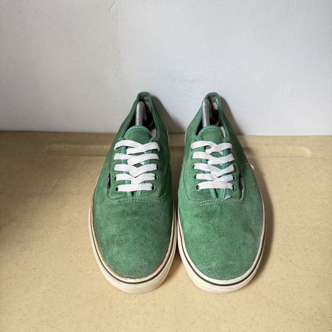 VANS AUTHENTIC GREEN SUEDE (Category: Sneakers) located in Quezon City. Submitted by sharatraycooo (Listing ID 1441088942, Image 2). Description: VANS AUTHENTIC GREEN SUEDE US MEN 10 .