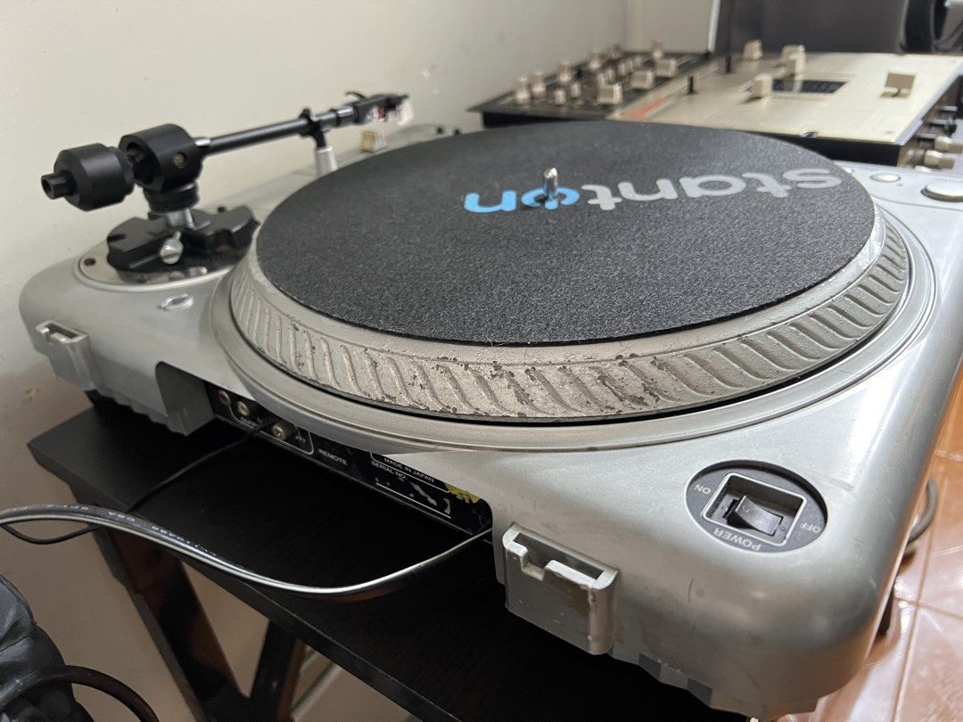 Vestax PDX-2000 Turntable & PMC-07 Pro Mixer Bundle (Category: Other Audio Equipment) located in Taguig. Submitted by petekurtlie_ (Listing ID 1440956782, Image 3). Description: - Vestax PDX-2000 Turntable - Vestax PMC-07 Pro Mixer - Classic DJ Gear - Turntable includes Stanton slipmat - Mixer features multiple inputs/outputs - Tested and confirmed working - Turntable has minor cosmetic wear on the edge - Ideal for any DJ setup.