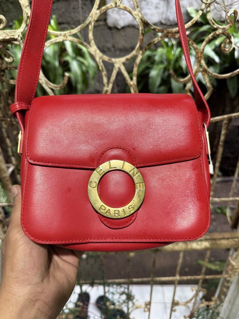 Vintage Celine rank AB (Category: Luxury Bags & Wallets) located in Maramag. Submitted by thriftshoesapparatus (Listing ID 1440996061, Image 2). Description: .